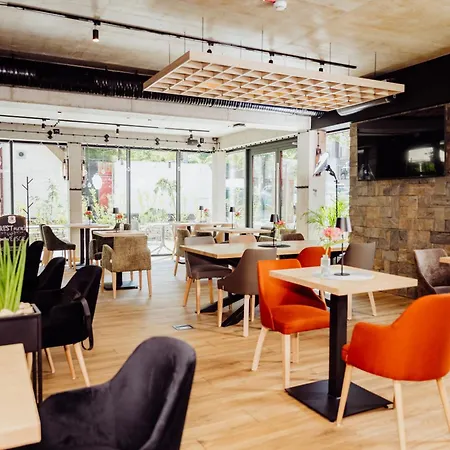 Nourt & Kitchen Panzió 3*